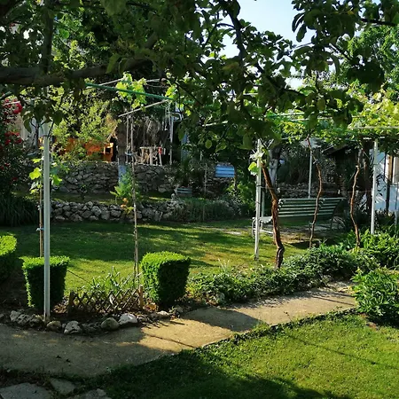 Vila Chasovnikarov Ferienhaus *
