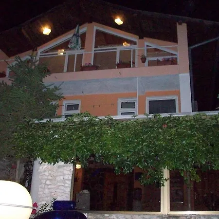 Vila Chasovnikarov Ferienhaus